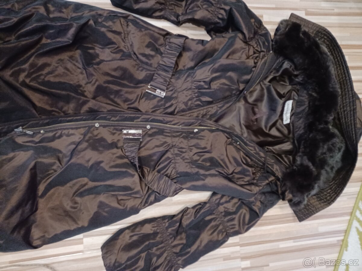 Prodám kabátek hnědé barvy elegantní nevhodná velikost