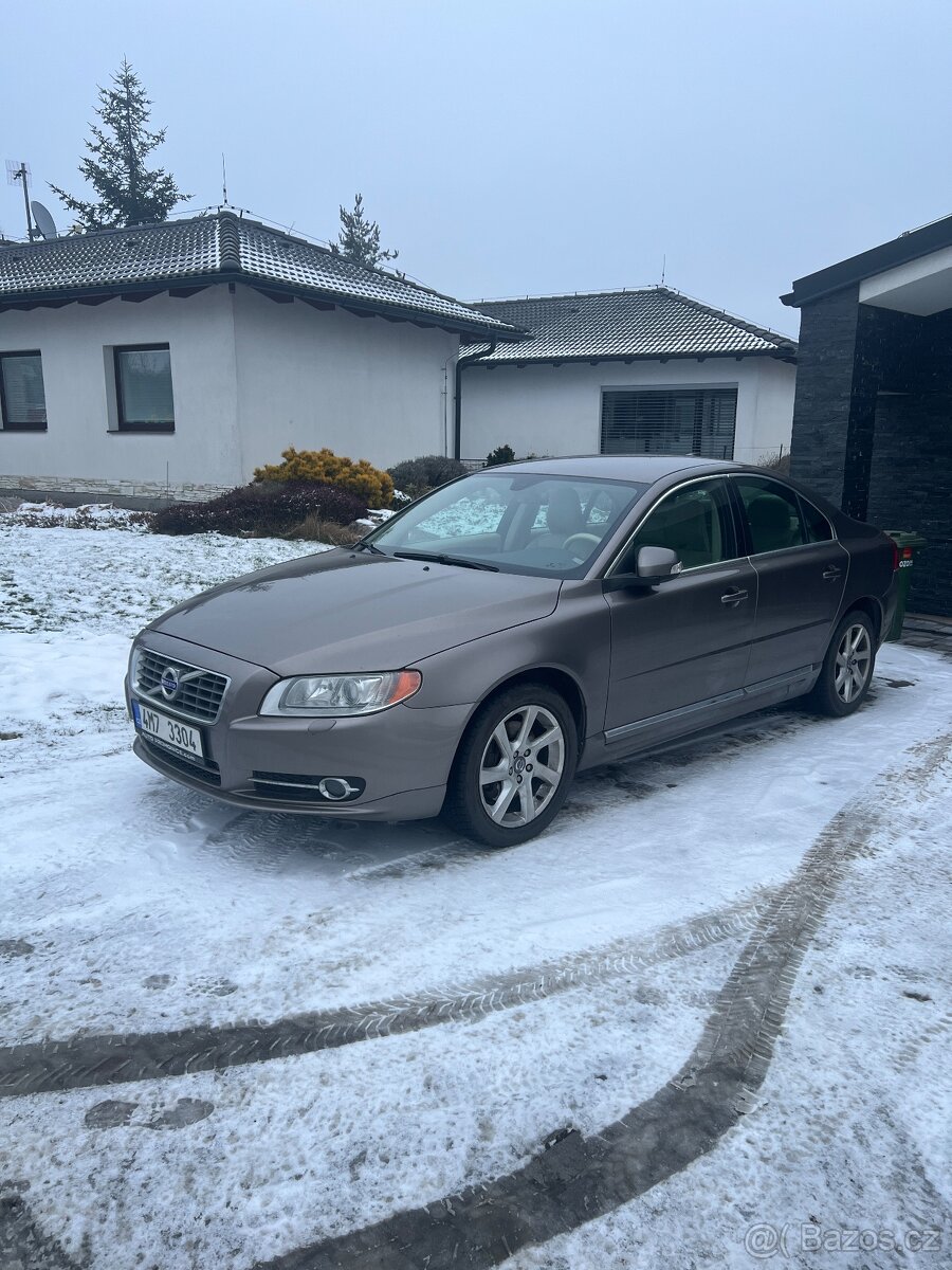 Volvo S80 D5 151kw facelift 2010