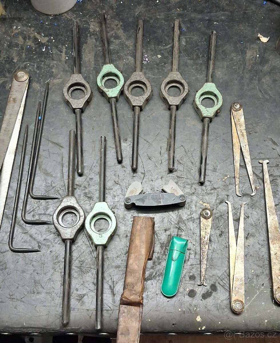 Vratidlo hmatadlo rádiusové měrky