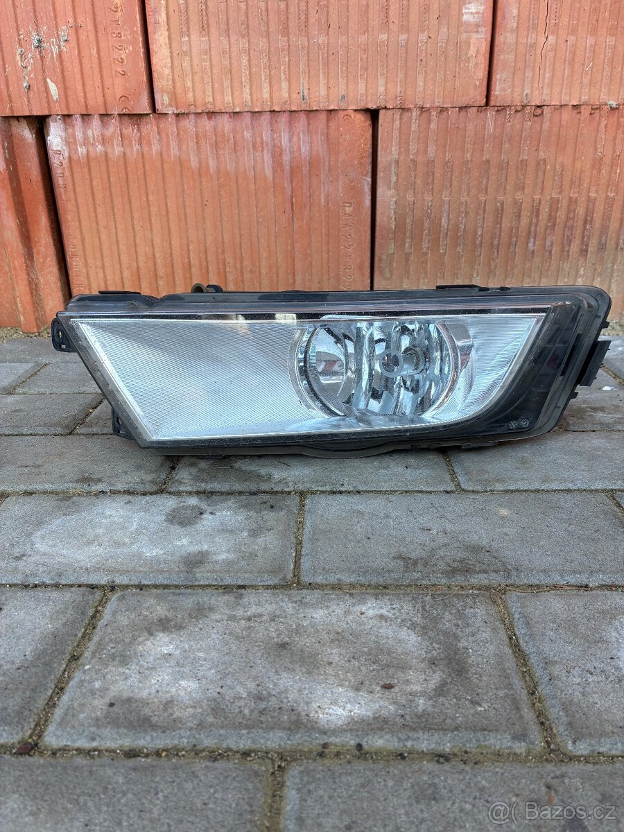 Mlhovka Škoda Octavia 3