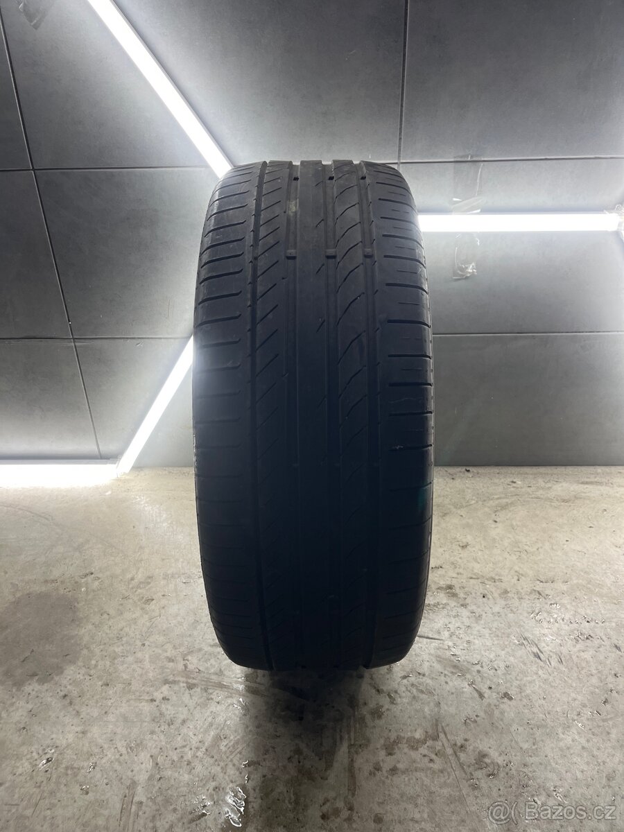 Letní pneu 235/45/18