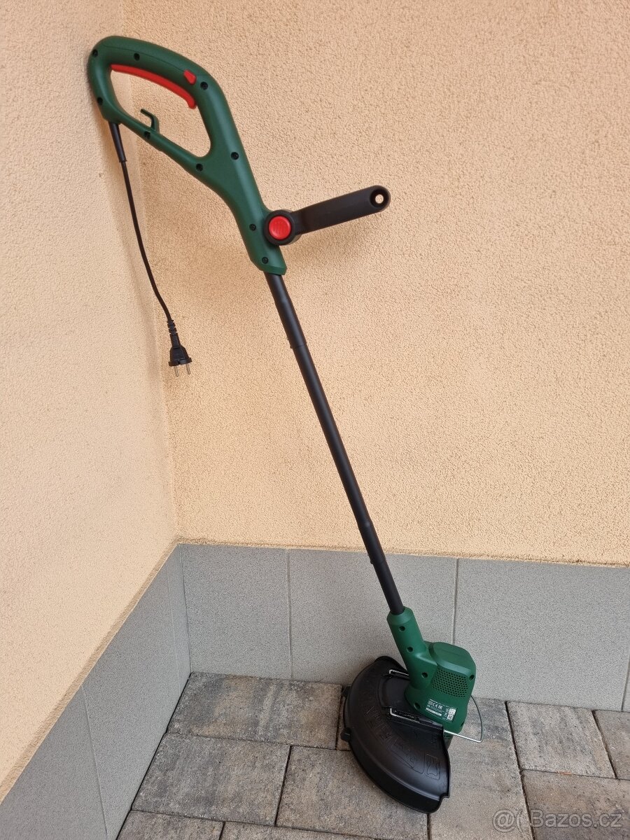 Strunová sekačka Bosch EasyGrassCut