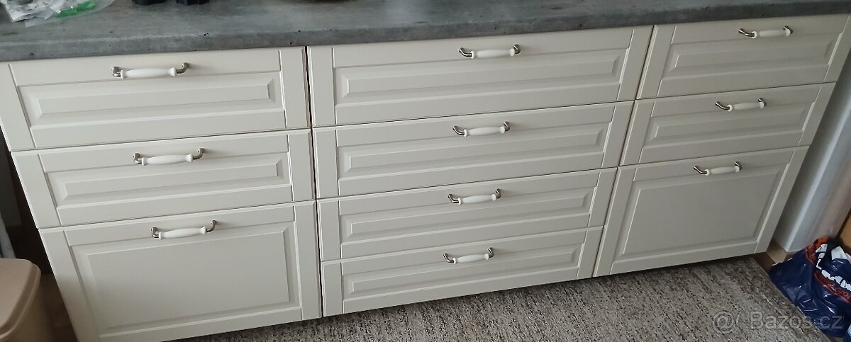 čela zásuvek ikea