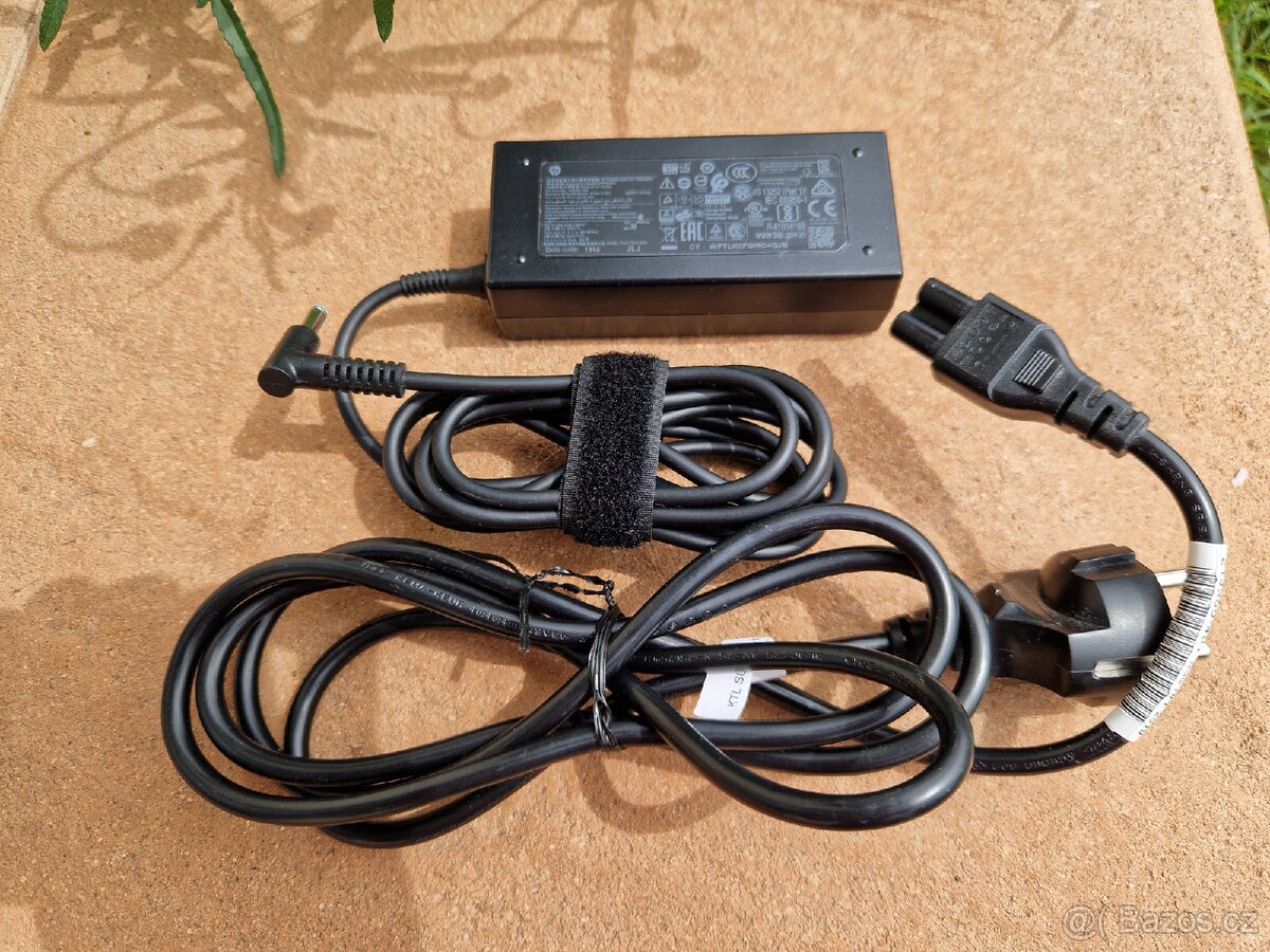Adaptér / zdroj / nabíječka HP 65W