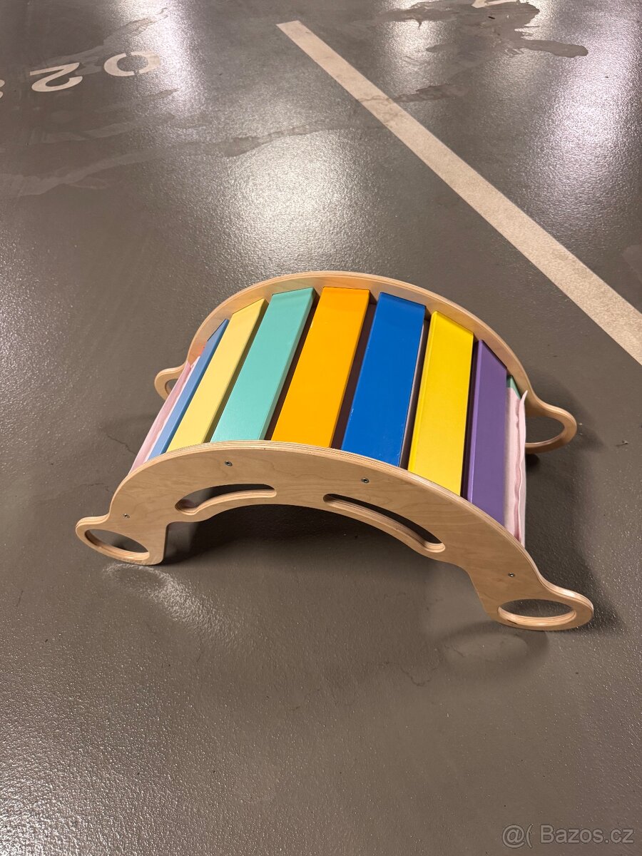 Dřevěná montessori houpačka 5v1