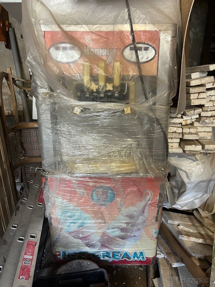 Zmrzlinový stroj Hommy