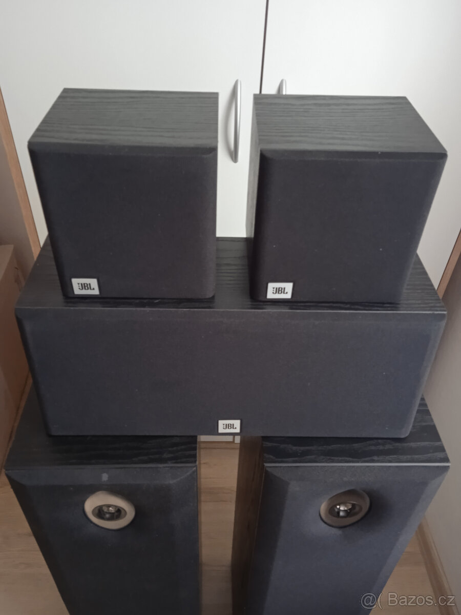 Soustava JBL.