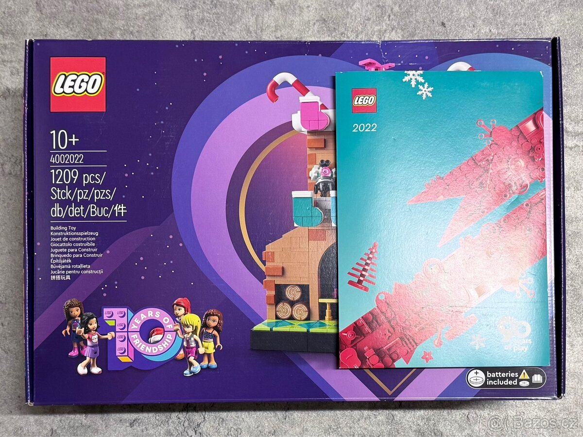 - LEGO Friends 4002022 10 Years of Friendship -