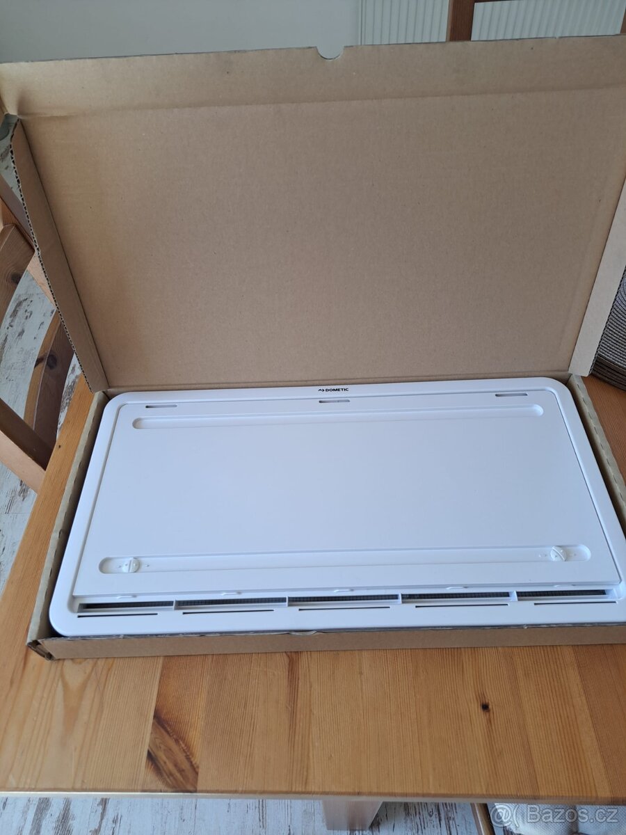 Dometic větrací mřížka LS300, 00.003006, NCS S 0500-N, PNC 9