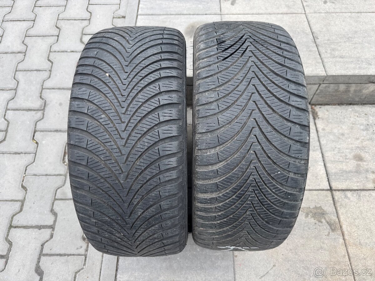 2x celoroční pneu Kumho 225/40/18 92W
