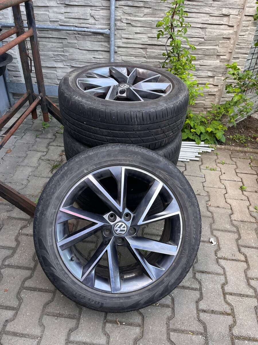 ALU disky 5x112 Škoda Vega 19” + pneu Pirelli/Hankook 235/50