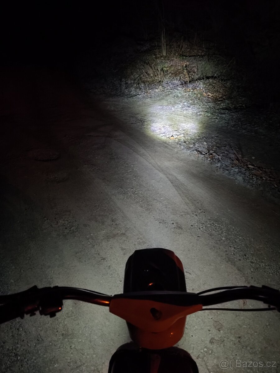 Led žárovky pionýr, mustang