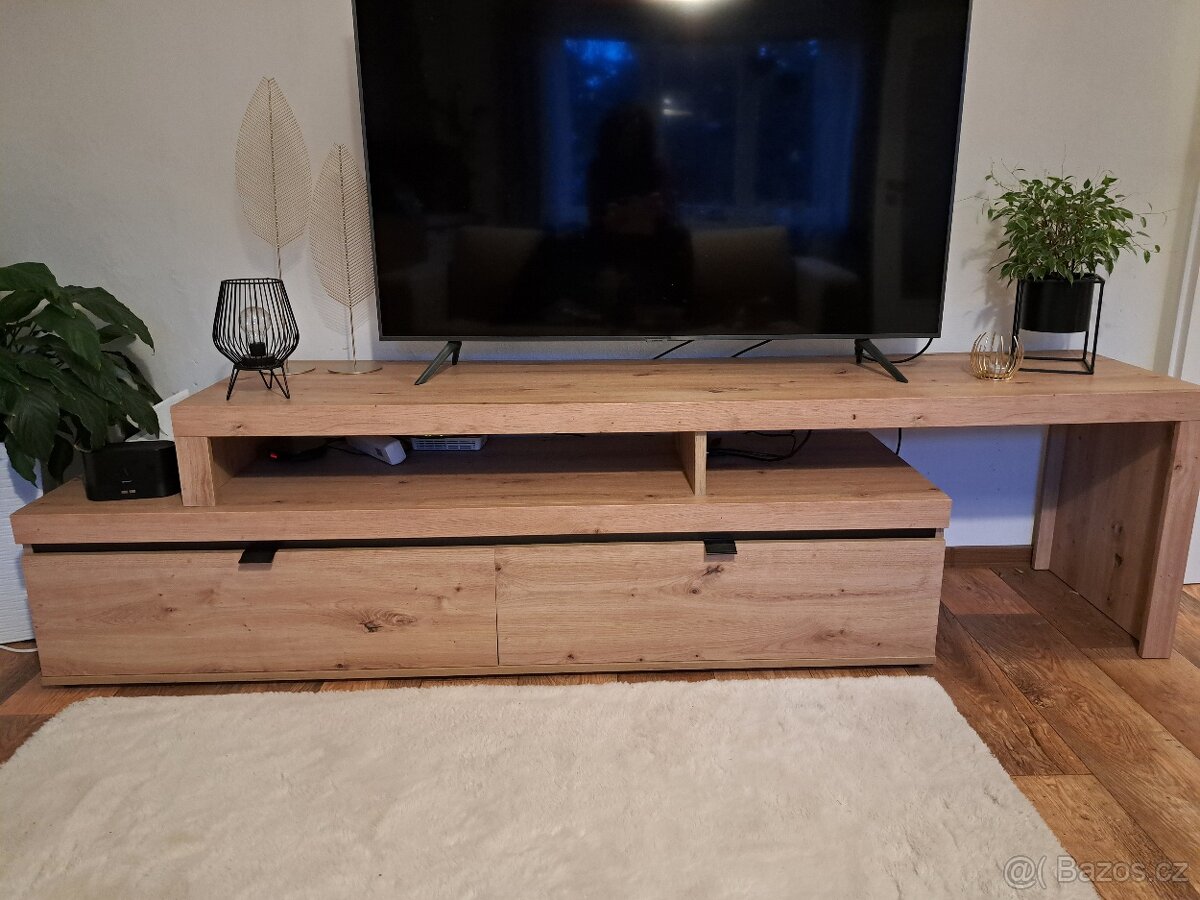 Tv stolek NYON