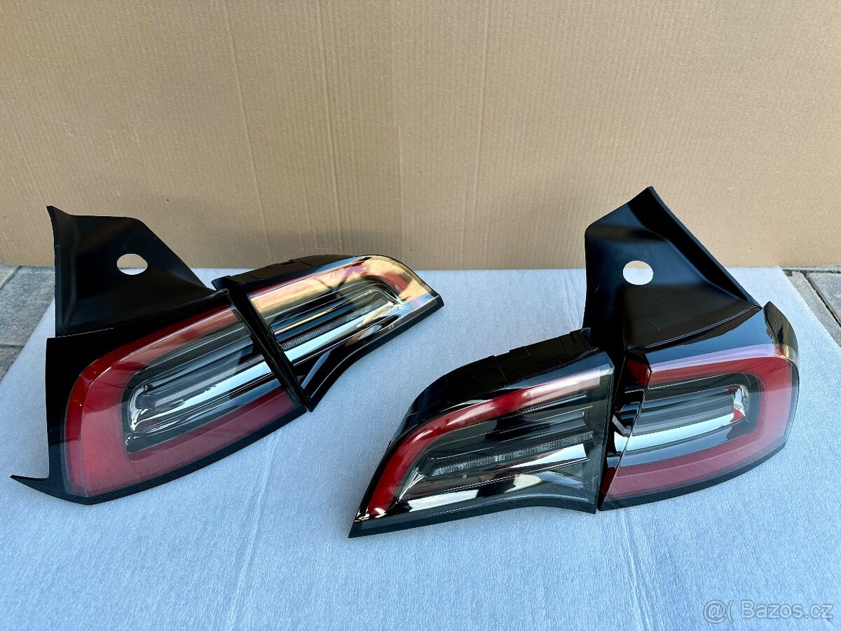 Tesla model 3 Y facelift zadni lampy lava prava original