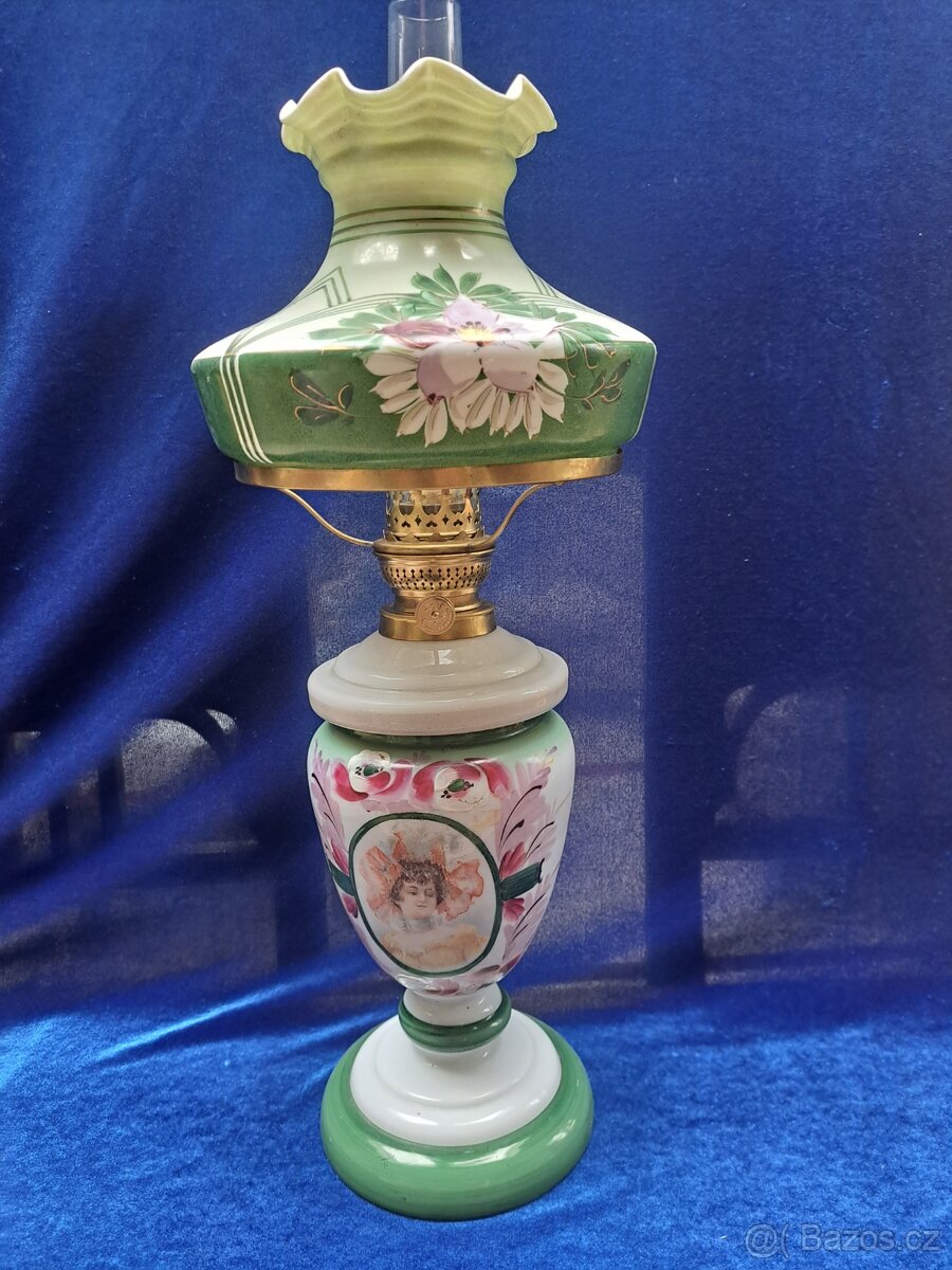 Secesní, petrolejová lampa