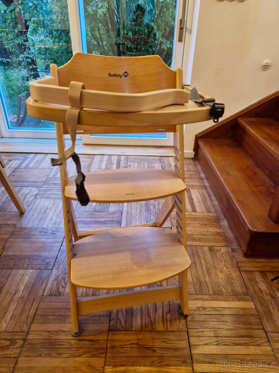 Rostoucí jidelní židlička Safety 1st