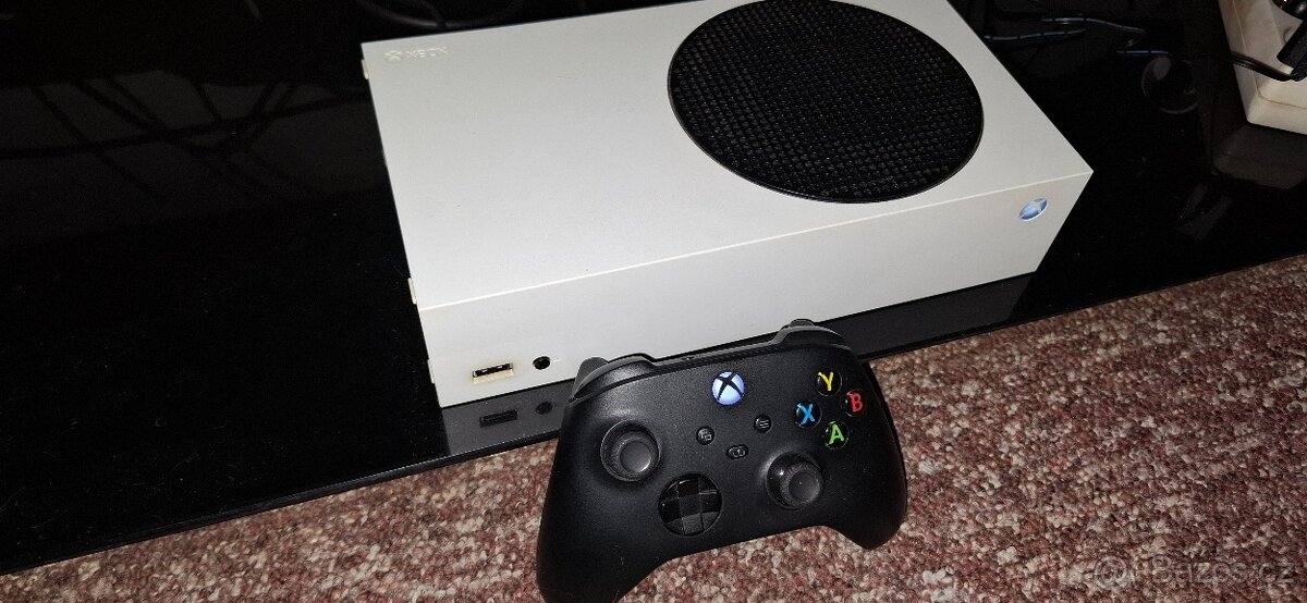 Xbox series s 512GB +ovladač, hdmi kabel