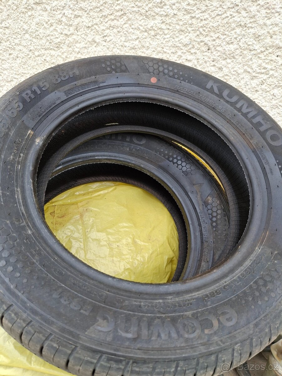 Letní pneu zn. Kumho 185/65 R15
