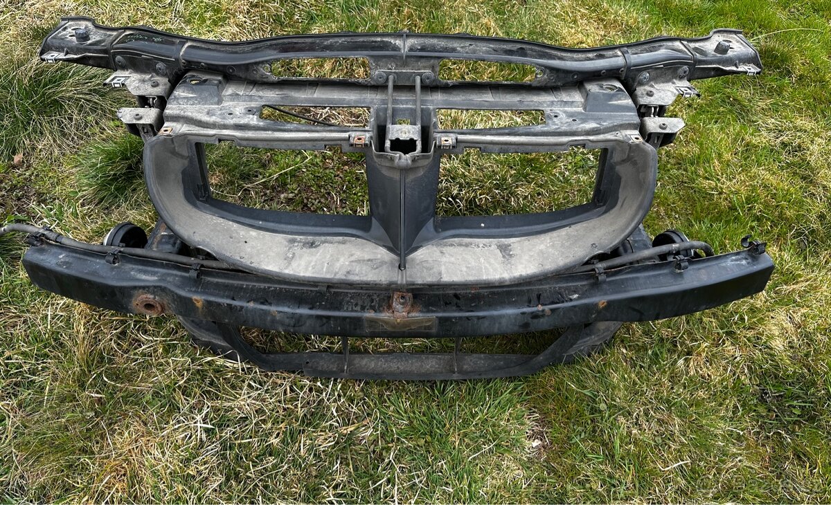 Přední stěna BMW E90