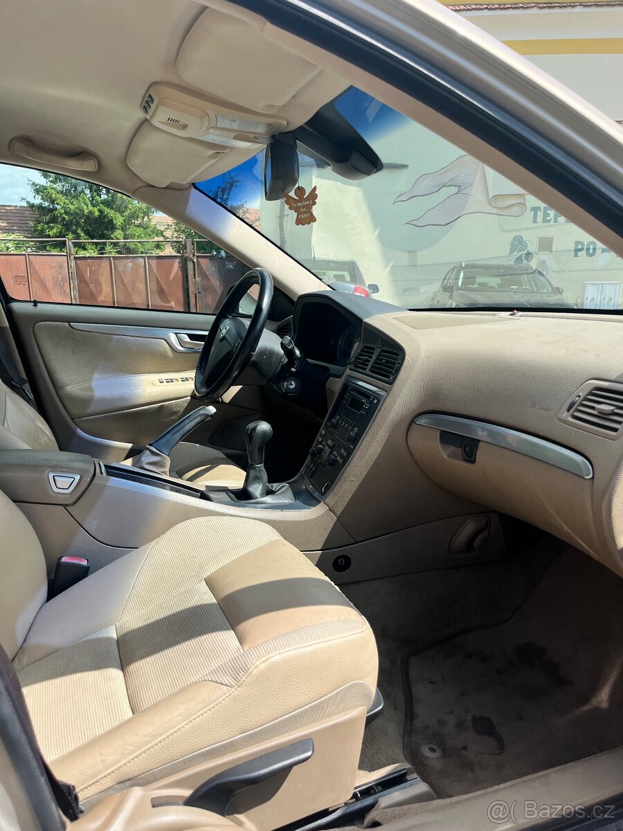 Volvo s60 2,5 turbo, benzin AWD 4x4 r.v 2008