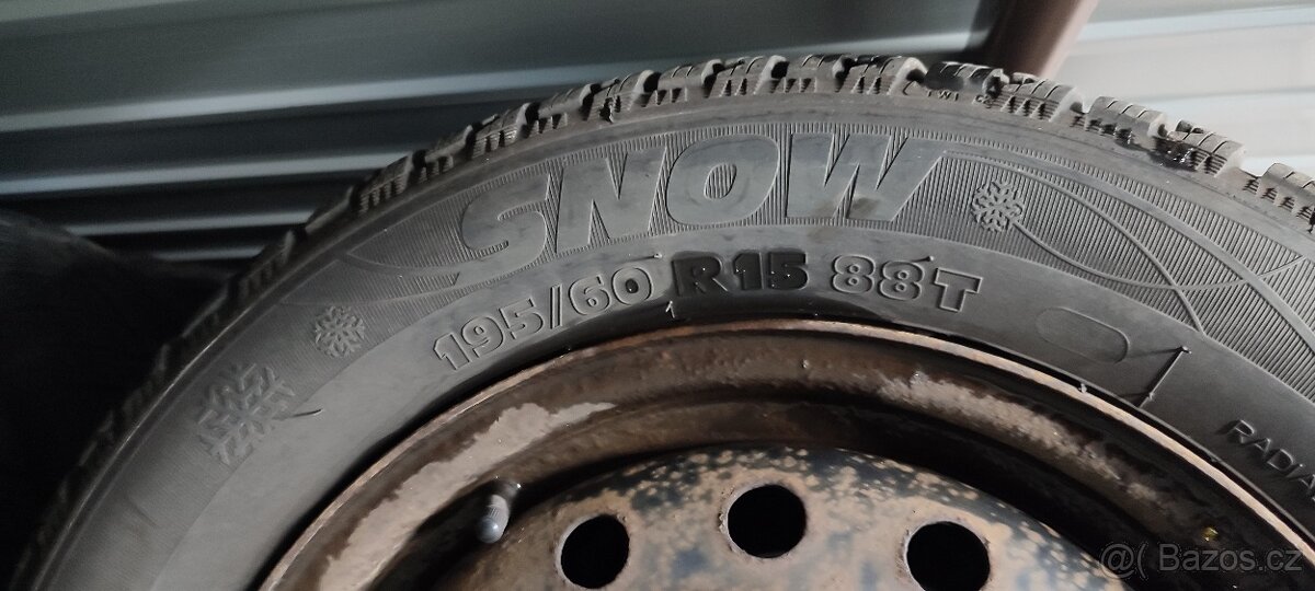 Zimní kola 195/60 r15