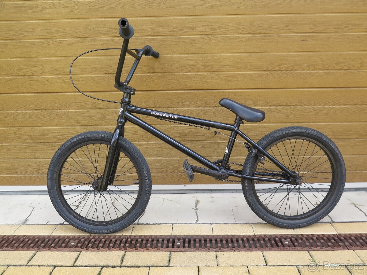 Černé BMX Superstar