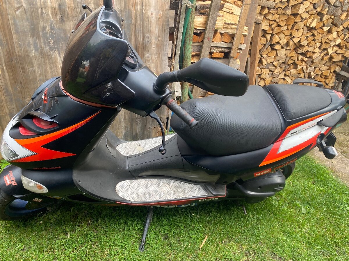 Aprilia sr 50 dtech