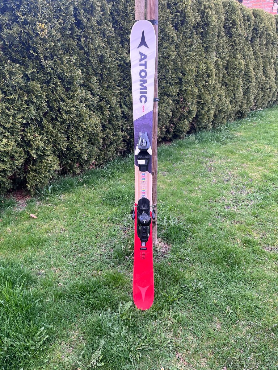 Freestyle lyže Atomic Spunx 140 cm