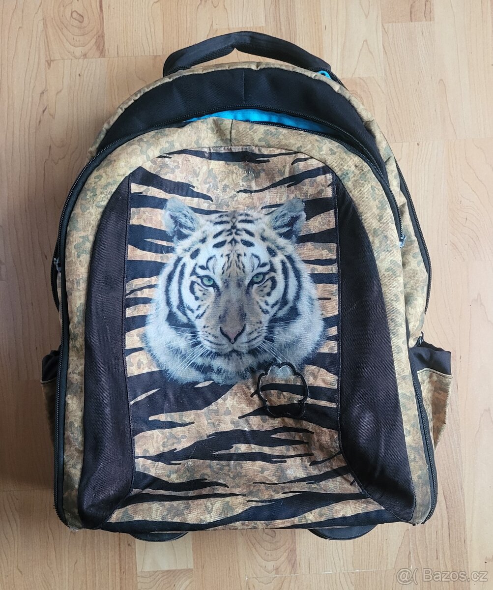 (Školní) batoh na kolečkách