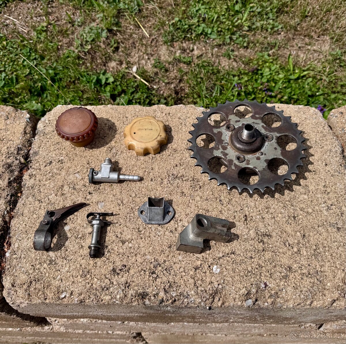 Jawa 50 Jawetta, Stadion - díly