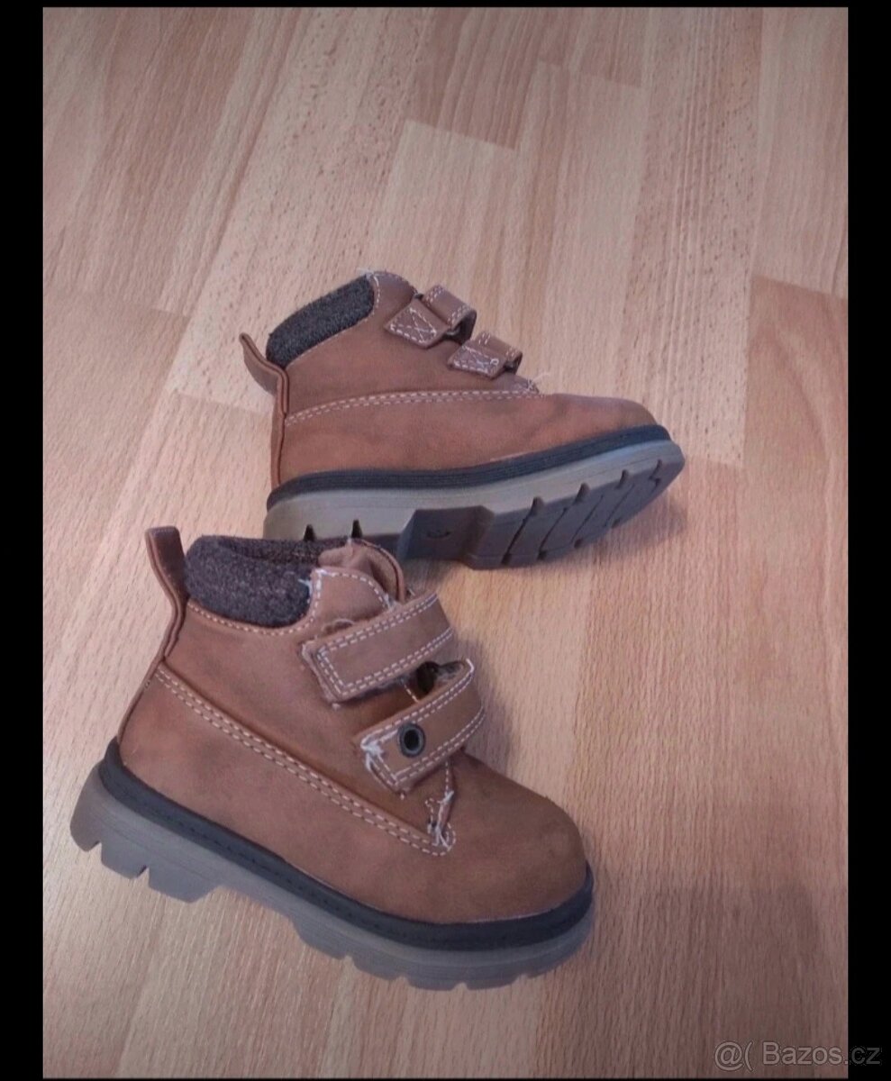 Chlapecké zimní kotníkové boty F&F vel. 21