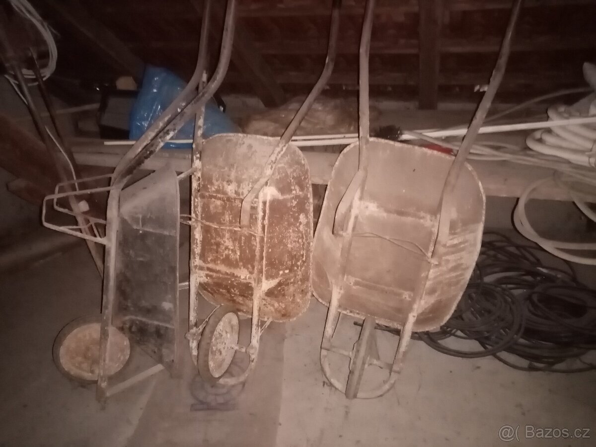 stavební kolečka, korbice