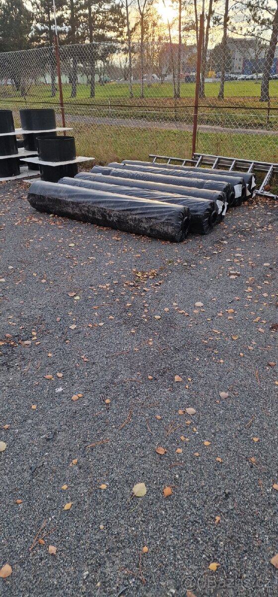 Prodám geotextilii 18 Kč/m2