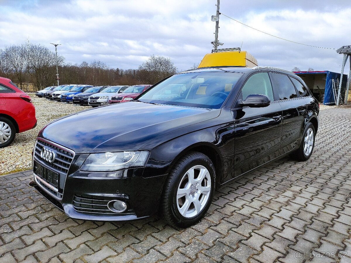 AUDI A4 2.0 TDi 105KW B8,COMBI,ALU,ZÁVĚS,PDC,ESP,BC,CD