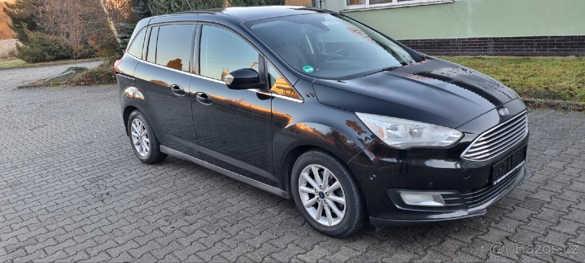 Ford Grand CMax1.5TDCI 88kw r.6/2015 146000km 7míst Titanium
