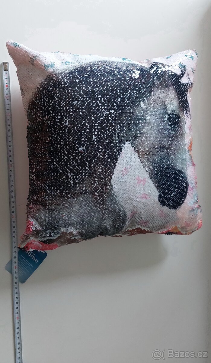 NOVÝ polštářek s koníky, měnící 40x40