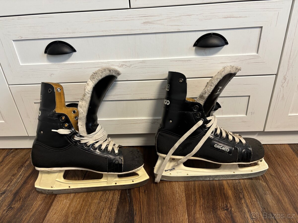 Zimní brusle Chicago 9000 - botas
