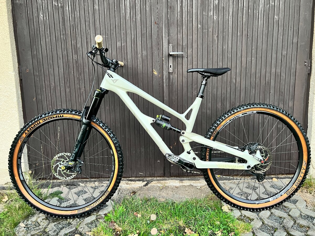 YT Jeffsy Comp 29, karbon, vel. XL