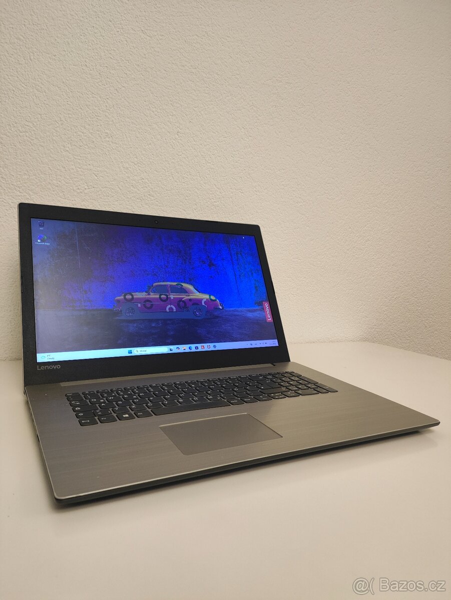 Lenovo 330-17IKB | i5 • 8GB • 256GB SSD