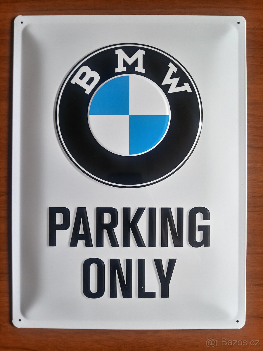 Plechová cedule: BMW Parking Only (bílá) - 30x20 cm