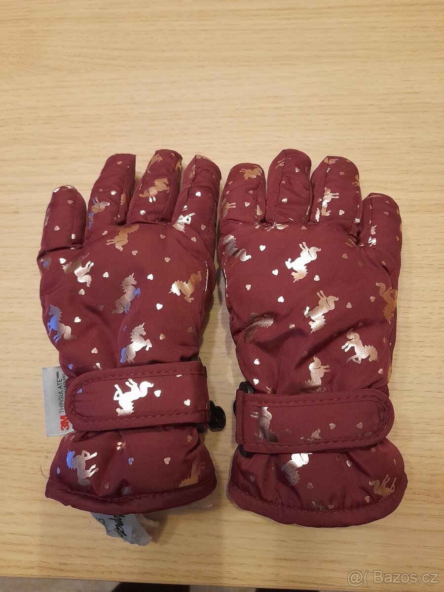 Zimní prstové rukavice s jednorožcem