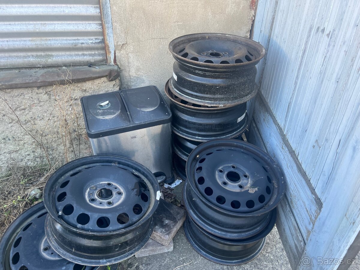 Prodám 10 ks disky škoda Octavie některé obuté