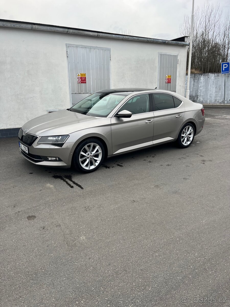 Škoda Superb 1,4 TSi, Style plus