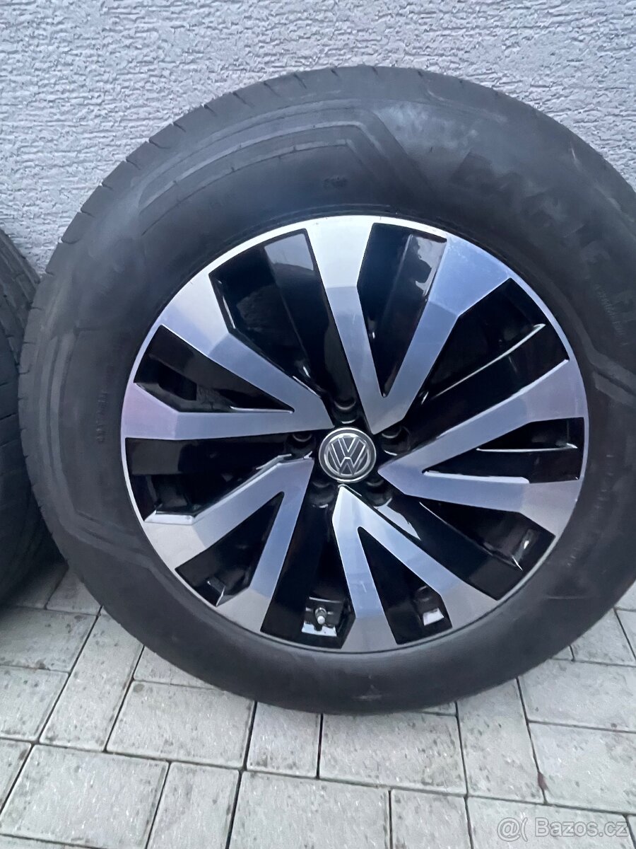 Sada letních pneu Touareg III 5x112 235/65 R18
