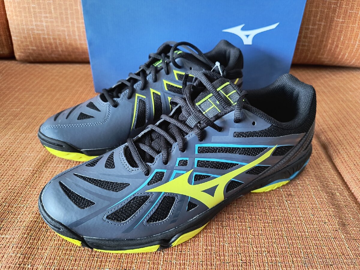 Pánské sálovky Mizuno Wave Hurricane, vel. 44