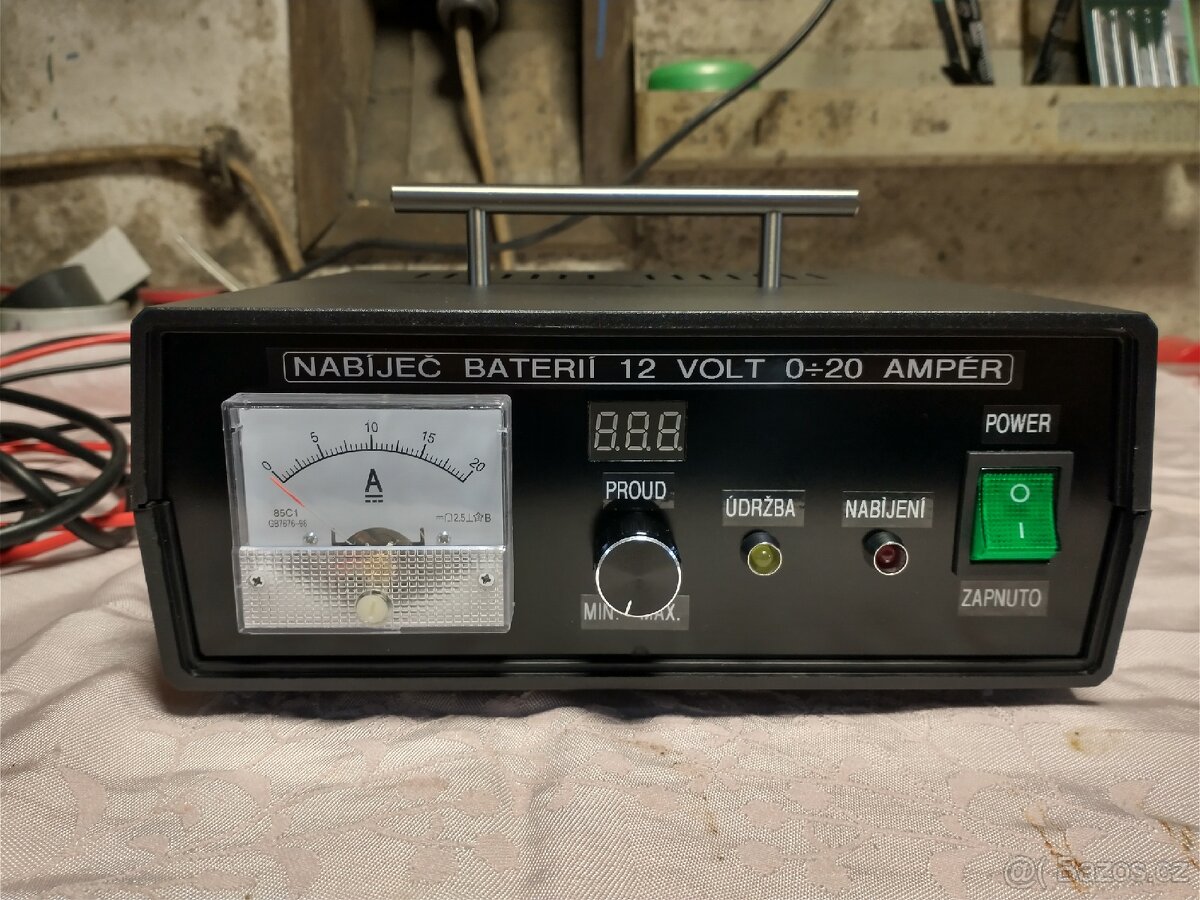 Nabíječka autobaterií 12V 0až20 A