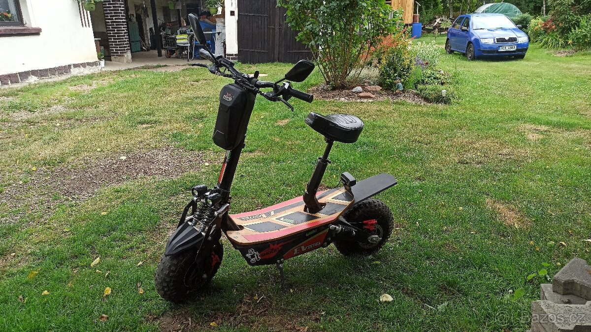 Elektricka offroad koloběžka 3000W 48v 30Ah Li-lon