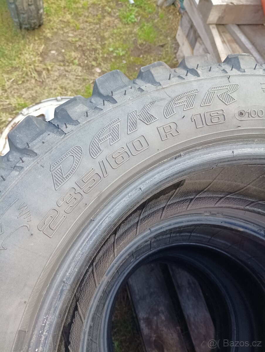 Pneu vraník Dakar