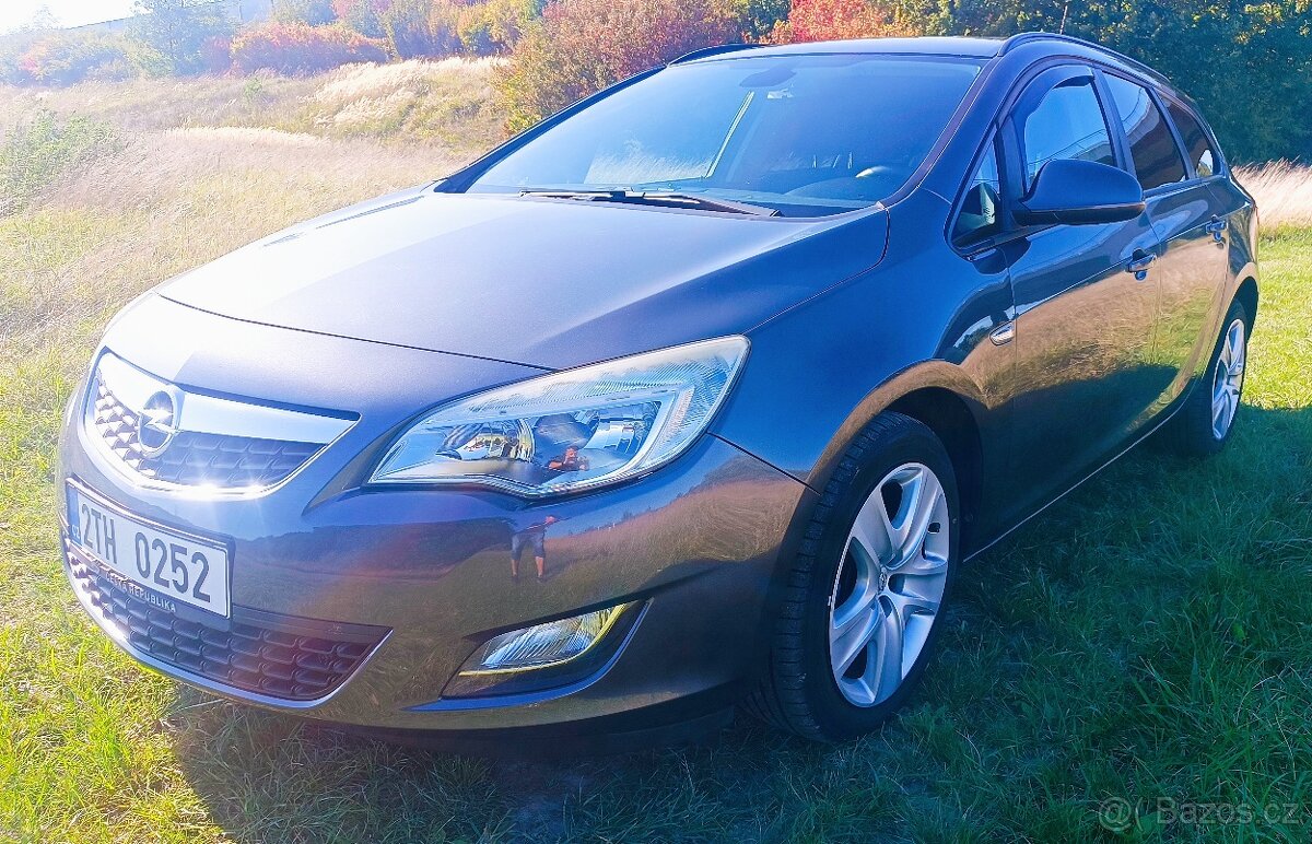 Opel Astra J sport tourer 1.4