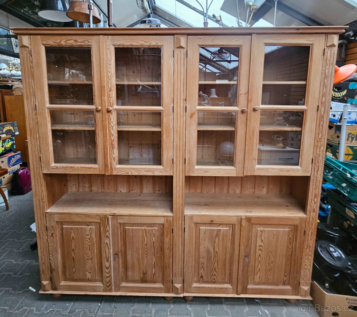 Knihovna, kredenc, vitrína, masiv
